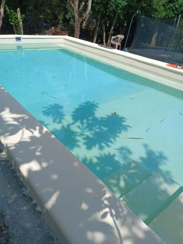 泳池, CASA LILI LUXURY VALLADOLID "Fast Wifi, Hot Water, Kitchen & TV" in 埃米利亞諾薩帕塔