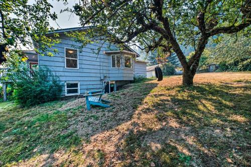 Near Snoqualmie River! Cozy Home in Rural Setting in Union Hill-Novelty Hill (WA)