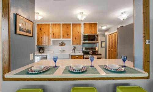 Sweet Melissa's Beach House by AMI Locals - image 10