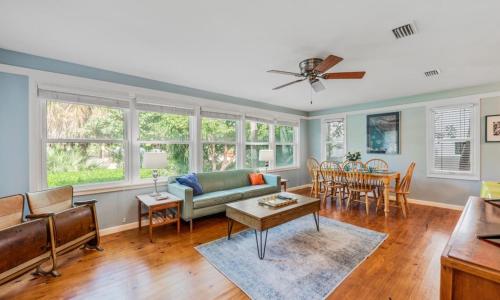 Sweet Melissa's Beach House by AMI Locals - main image