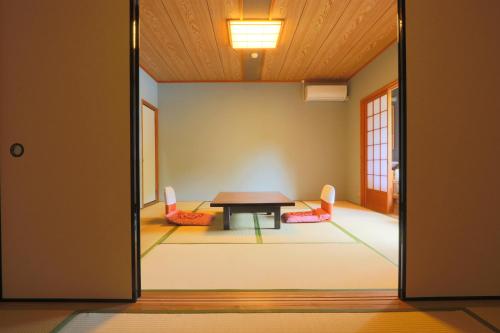 Japanese-Style Room