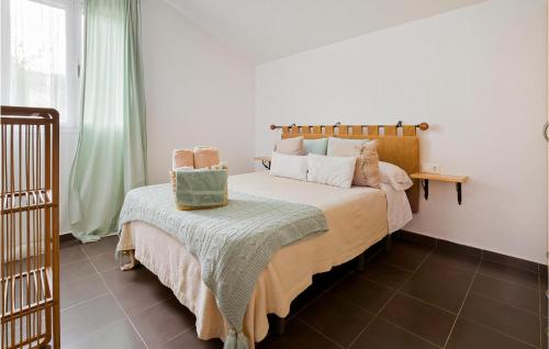 Lovely Home In El Coronil With Kitchenette