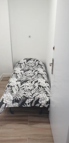 Spacious Apartment Madrid - Metro Barrio del Pilar 3