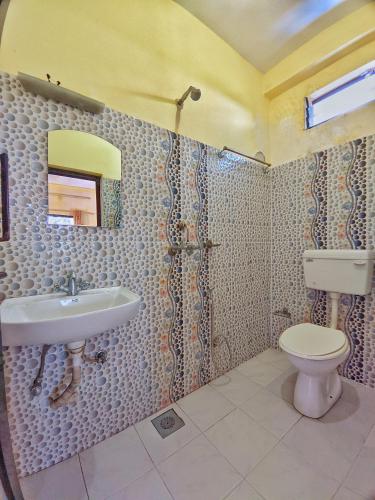 Bathroom, Lumbini Garden Lodge in Lumbini