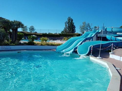 Studio au coeur du Golf de port bourgenay, proche des sables d'olonne - Tap to explore photos