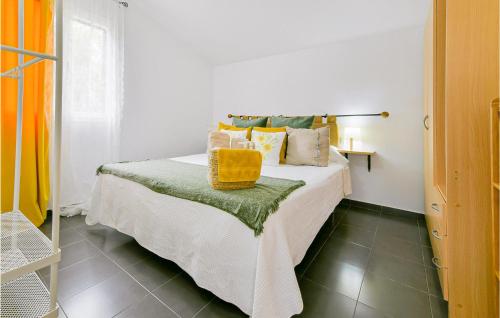2 Bedroom Cozy Home In El Coronil in El Coronil