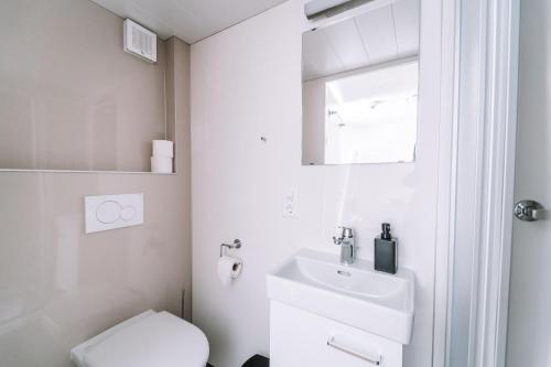 Hotel Les Amis Room Type - Family Room with Balcony
