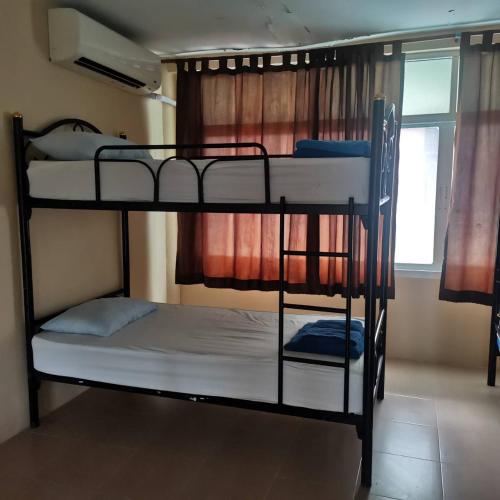 Haadrin Village Mixed Dorm, Ko Tao
