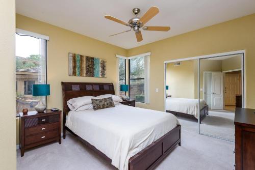 Scottsdale Condo - image 11