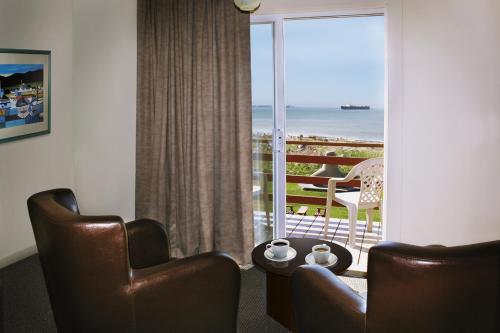 ระเบียง/ชานเรือน, Hotel Motel Belle Plage in มาเทน (QC)