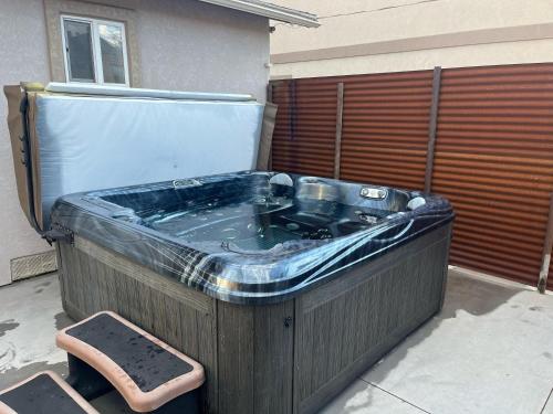 Kick Aspen - Downtown Ranch Style Home W- Hot Tub!