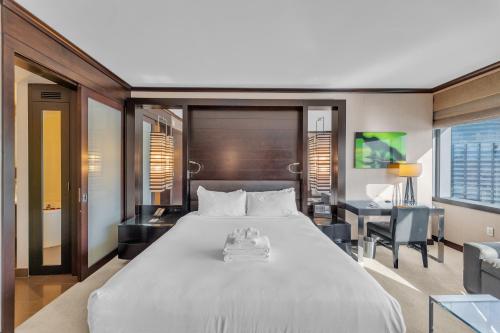 VDARA Beautiful suite on 22nd FLR Free Valet parking, Las Vegas (photo 4)