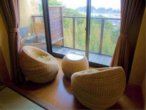 Japanese Room with Open-Air Hot Spring Bath