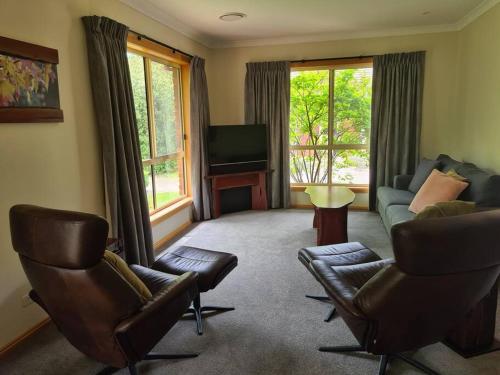 REDGUM RETREAT BRIGHT - Luxury Spa Villa - Apartment - Bright