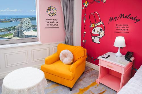 room detail thumbnail 2