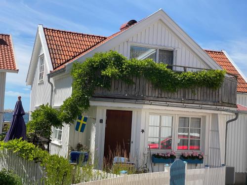 B&B Skärhamn - Bekvämt boende mitt i gamla genuina Skärhamn - Bed and Breakfast Skärhamn