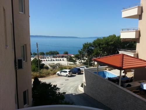 Beachside Apartments Znjan - image 14