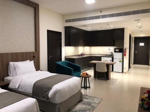 room detail thumbnail 1