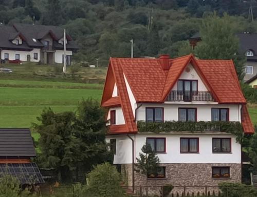 A szálláshely kívülről, Dom Sosenek in Czorsztyn