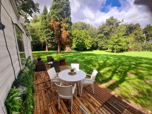 Delightful tiny home in the middle of nature. - Location saisonnière - Zwevezele