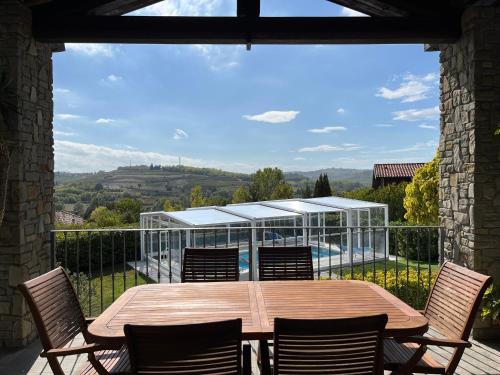 Viesnīcas āriene, 65m² 3 guļamistaba, 1 privāta vannas istaba Dzīvoklis Montaldo Scarampi
 (La Casa Blu Apartment) in Montaldo Scarampi