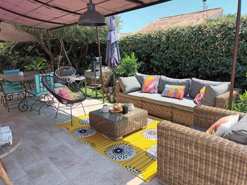 Jolie villa Lalou Côte d'Azur trois chambres (Jolie villa Lalou Cote d'Azur trois chambres) in Bellevue