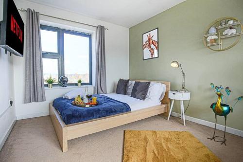 Bewdley House - 5 Bedroom 3.5 Bathroom House - Free Parking, Private Garden, Super-Fast Wifi and Smart TVs by Yoko Property