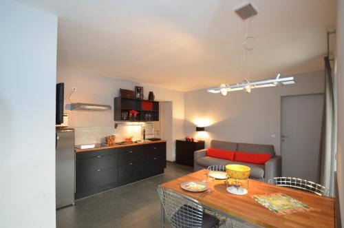 Kitchen, Apartmenthouse 5 Seasons - incl SUMMER CARD by All in One Apartments in Schuttdorf