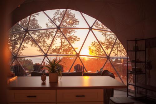 Geodome water view stay on Grand Manan Island