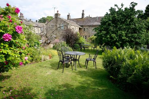 Ashfield House - image 11