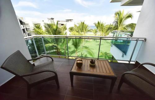 Studio Apartment with Sea View image 10
