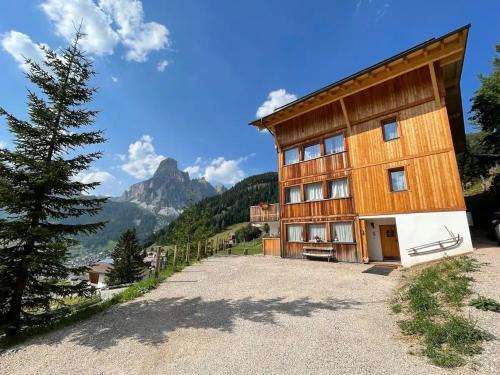 Ski-in & ski-out apartment with the perfect view - Apartment - Corvara in Badia