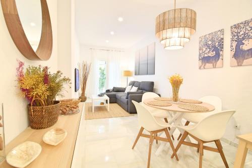 Maclea Home, Malaga