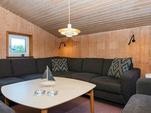 Four-Bedroom Holiday home in Fanø 9 - image 10