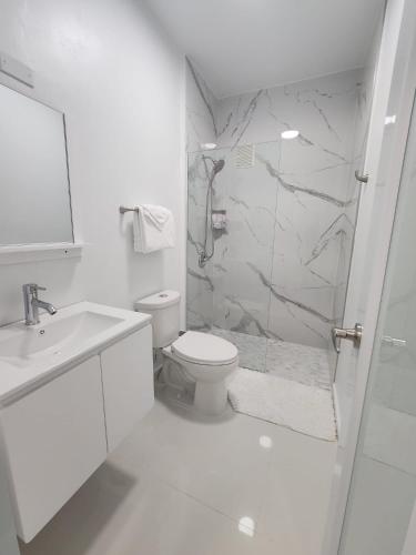 Home San Juan - image 12