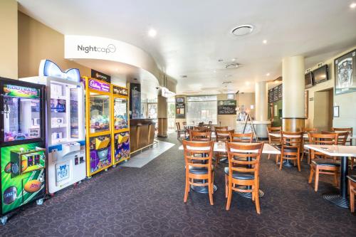 Nightcap at Pritchards Hotel - image 6