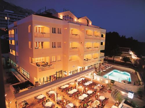 Aparthotel Milenij - Hotel - Baška Voda