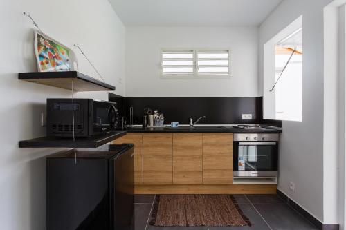 keuken, Domaine de Sainval in Sainte Rose