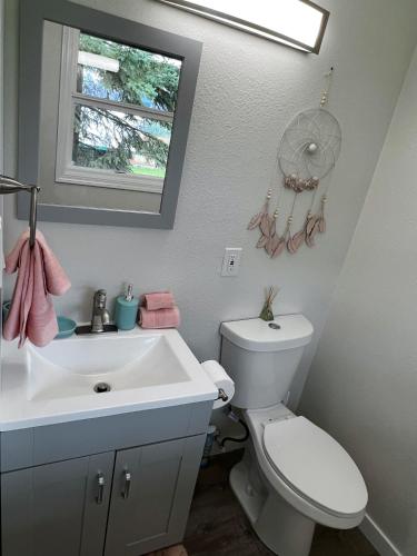 Anchorage midtown apartment-Wyoming 2