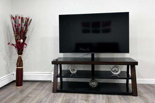 Anchorage midtown apartment-Wyoming 2