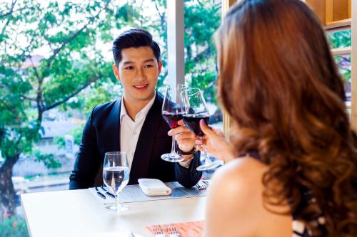 399037656 Crowne Plaza Vientiane by IHG