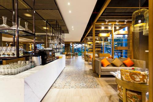 399037666 Crowne Plaza Vientiane by IHG