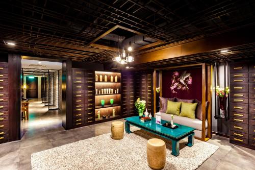 399037709 Crowne Plaza Vientiane by IHG