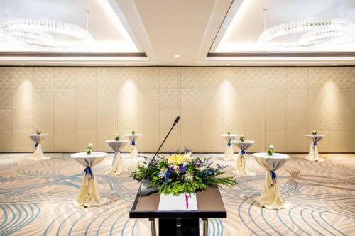 399037740 Crowne Plaza Vientiane by IHG