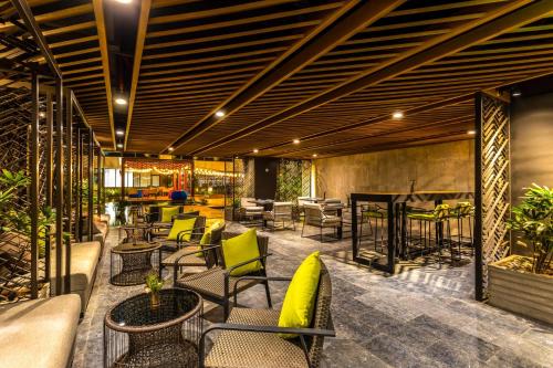 399037778 Crowne Plaza Vientiane by IHG