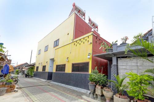 OYO 91773 Ab Homestay