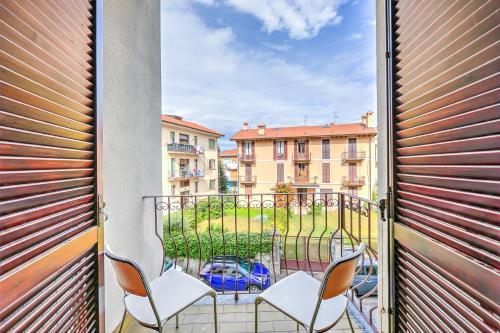 Apartment with Balcony