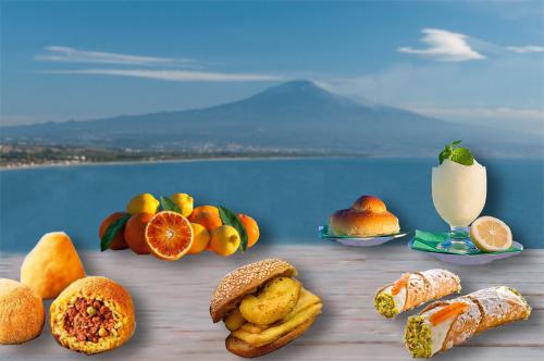 Food and beverages, Antonio's villa al mare con vista sull'Etna Vaccarizzo Catania in Vaccarizzo-delfino