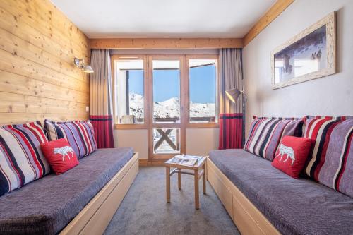 Two-Bedroom Apartment with Mountain View (7 People) - South Side