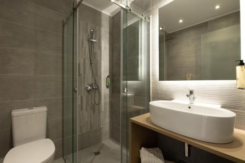 Paradise Hotel Corfu - image 6